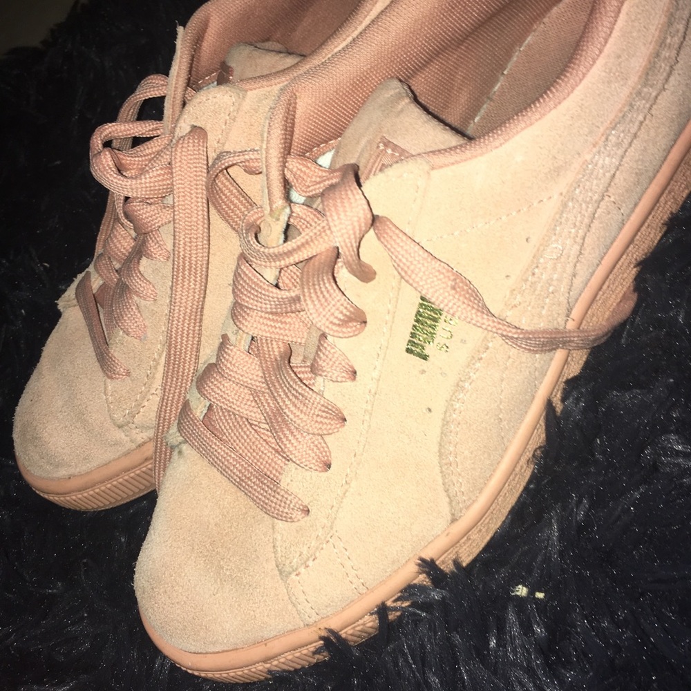 Pink Suede Pumas